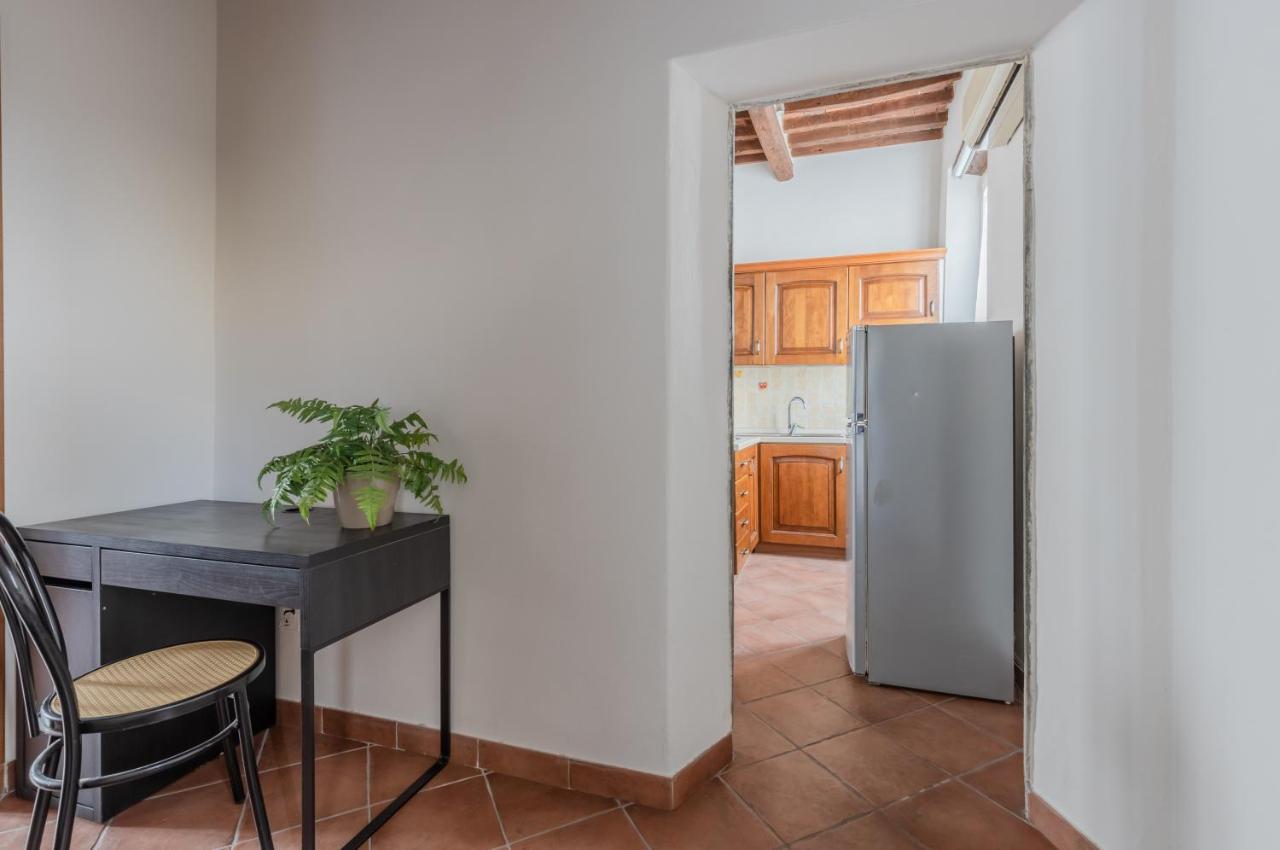 Lucca - Piazza Dell'Anfiteatro Central Apartment! Bagian luar foto